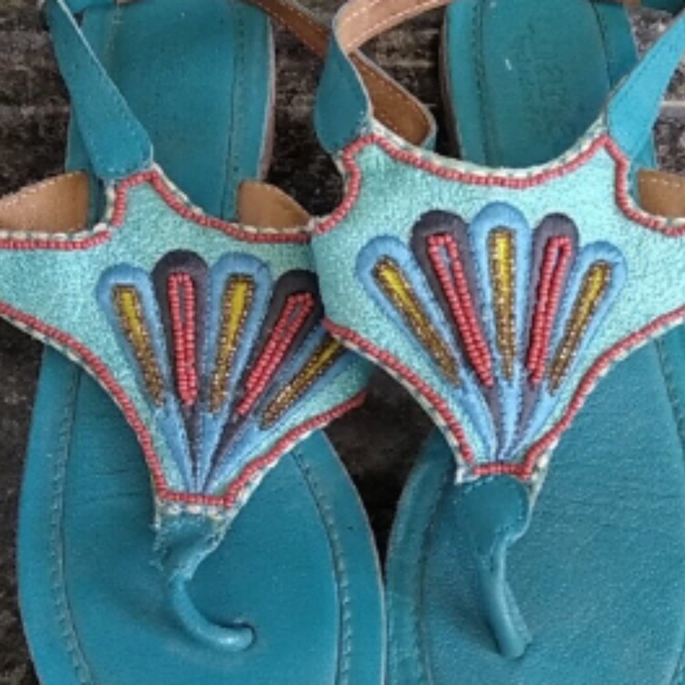 VTG 90's Women's 10 Teal Beaded Flip Flops with Ankle Straps- David Charles